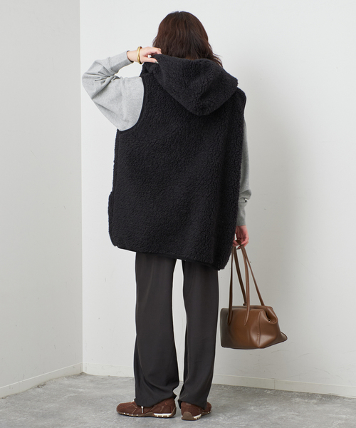 +81BRANCA(ハチイチブランカ)の「+81 BRANCA/ハチイチブランカ ロゴスウェット(スウェット・レディース・アイボリー/レッド/グレー/ブラウン・FREE)」の8枚目の写真