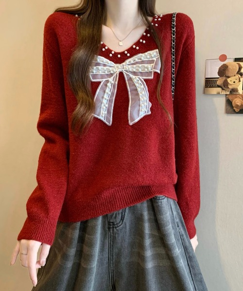 LUCPY(ラクピー)の「パールリボンVネックニットプルオーバー(その他トップス・レディース・レッド/ブラック/ホワイト・FREE)」の3枚目の写真