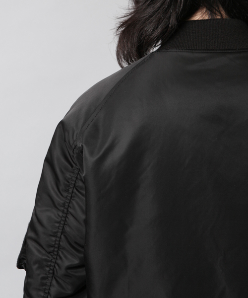 AVIREX（アヴィレックス）の「AVIREX × AMERICAN RAG CIE 別注