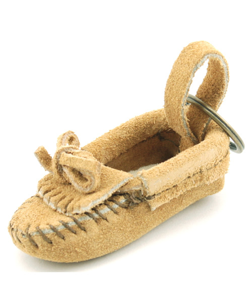 BEAMS BOY（ビームスボーイ）の「MINNETONKA / キーリング（キーホルダー・レディース・ベージュ/ブラウン/サックスブルー/ブラック/ピンク/レッド/ワイン/パープル・ONE SIZE）」の3枚目の写真