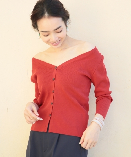 A part by(アパートバイ)の「12GRPソウバリVカーディガン 744613 (カーディガン/ボレロ・レディース・ブラック/ブルー/ホワイト/レッド・FREE)」の4枚目の写真