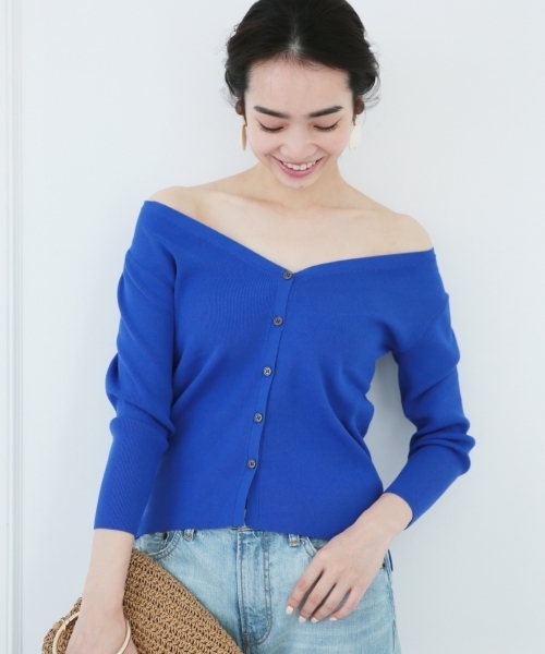 A part by(アパートバイ)の「12GRPソウバリVカーディガン 744613 (カーディガン/ボレロ・レディース・ブラック/ブルー/ホワイト/レッド・FREE)」の1枚目の写真