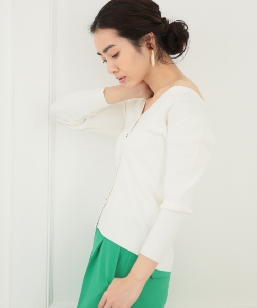 A part by(アパートバイ)の「12GRPソウバリVカーディガン 744613 (カーディガン/ボレロ・レディース・ブラック/ブルー/ホワイト/レッド・FREE)」の6枚目の写真