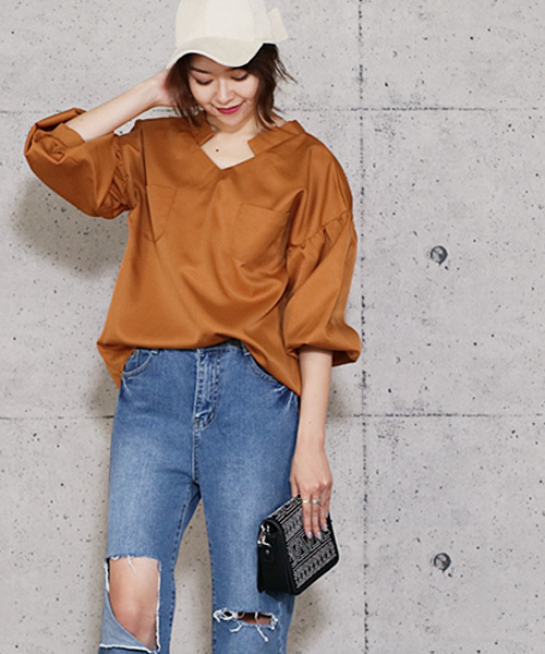 reca(レカ)の「【reca大人気アイテム】大人Vネックバルーンスリーブブラウス(シャツ/ブラウス・レディース・ネイビー/ラベンダー/シルバー系その他/ブラック/オフホワイト/ダークグリーン/ボルドー/キャメル・FREE)」の11枚目の写真