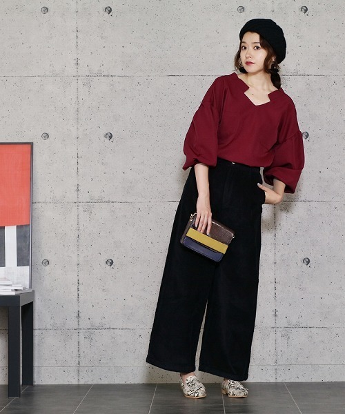 reca(レカ)の「【reca大人気アイテム】大人Vネックバルーンスリーブブラウス(シャツ/ブラウス・レディース・ネイビー/ラベンダー/シルバー系その他/ブラック/オフホワイト/ダークグリーン/ボルドー/キャメル・FREE)」の13枚目の写真