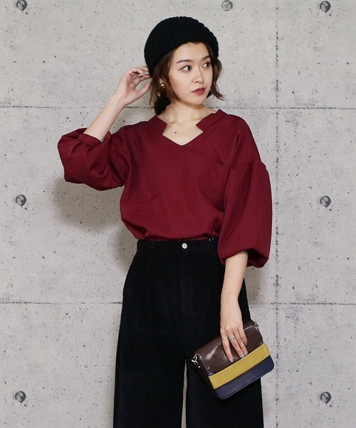 reca(レカ)の「【reca大人気アイテム】大人Vネックバルーンスリーブブラウス(シャツ/ブラウス・レディース・ネイビー/ラベンダー/シルバー系その他/ブラック/オフホワイト/ダークグリーン/ボルドー/キャメル・FREE)」の12枚目の写真