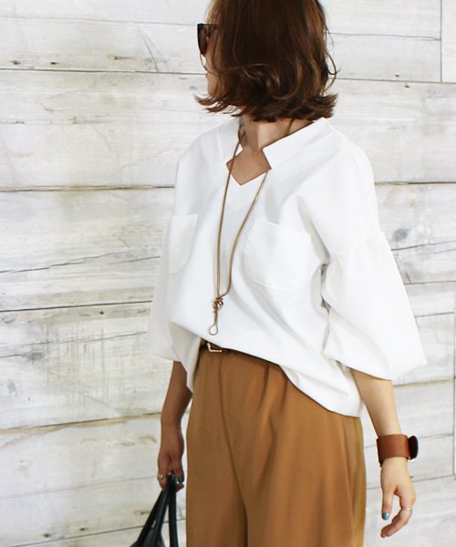 reca(レカ)の「【reca大人気アイテム】大人Vネックバルーンスリーブブラウス(シャツ/ブラウス・レディース・ネイビー/ラベンダー/シルバー系その他/ブラック/オフホワイト/ダークグリーン/ボルドー/キャメル・FREE)」の20枚目の写真