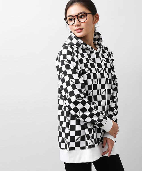 WEGO(ウィゴー)の「WEGO/チェッカー総柄プルパーカー(パーカー・メンズ・レッド/ブラック・MEDIUM/LARGE)」の3枚目の写真