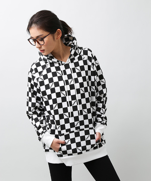 WEGO(ウィゴー)の「WEGO/チェッカー総柄プルパーカー(パーカー・メンズ・レッド/ブラック・MEDIUM/LARGE)」の11枚目の写真