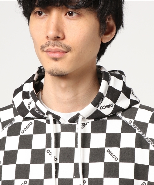 WEGO(ウィゴー)の「WEGO/チェッカー総柄プルパーカー(パーカー・メンズ・レッド/ブラック・MEDIUM/LARGE)」の14枚目の写真