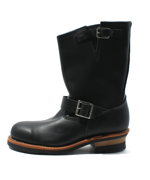 BEAUTY&YOUTH UNITED ARROWS（ビューティーアンドユースユナイテッドアローズ）の「＜REDWING＞ 2268ENGINEER BLK¨（ブーツ・メンズ・ブラック・8h）」の2枚目の写真
