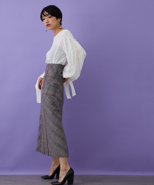 STUDIOUS(ステュディオス)の「マイクロシフォンボリュームスリーブブラウス(シャツ/ブラウス・レディース・ホワイト/ネイビー/バーガンディー・1/0)」の5枚目の写真