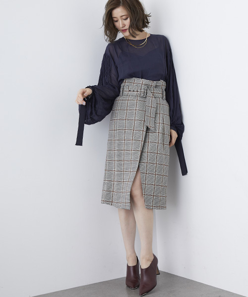 STUDIOUS(ステュディオス)の「マイクロシフォンボリュームスリーブブラウス(シャツ/ブラウス・レディース・ホワイト/ネイビー/バーガンディー・1/0)」の13枚目の写真