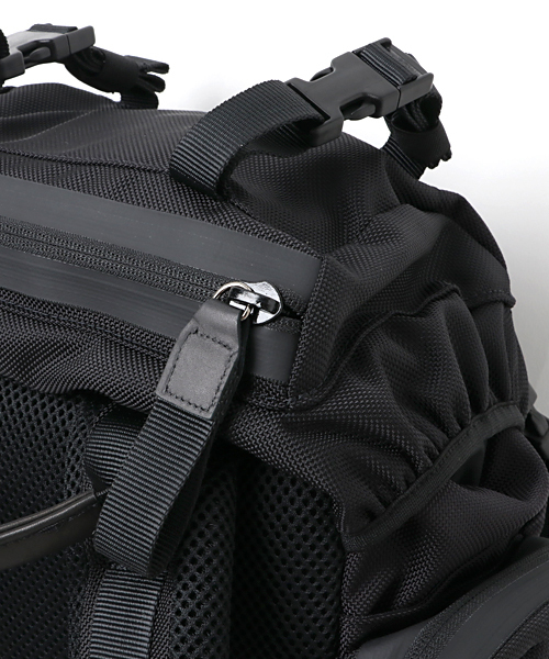 希少　美品　 DSQUARED2 ミリタリーリュック　バックパック　ブラック 中古・古着通販】DSQUARED2 (ディースクエアード) バックパック