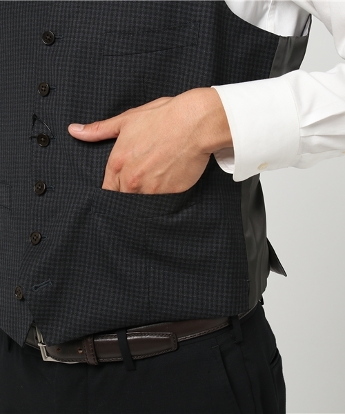 THE SUIT COMPANY（ザ・スーツカンパニー）の「＜FORMAL＞『CERIMONIA』リバーシブルジレ（ベスト・メンズ・ブラック×グレー・S/LL/M/L/SS）」の2枚目の写真