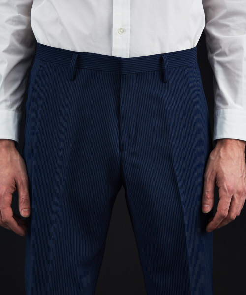 5351 POUR LES HOMMES(ゴーサンゴーイチプールオム)の「【セットアップ対応】トラベストストライプセットアップパンツ(その他パンツ・メンズ・ブルー・44/46/48/50)」の2枚目の写真