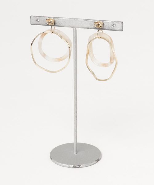 KATHARINE ROSS（キャサリンロス）の「【KATHARINE ROSS】Wリングピアス（ピアス（両耳用）・レディース・ゴールド・MEDIUM）」の2枚目の写真