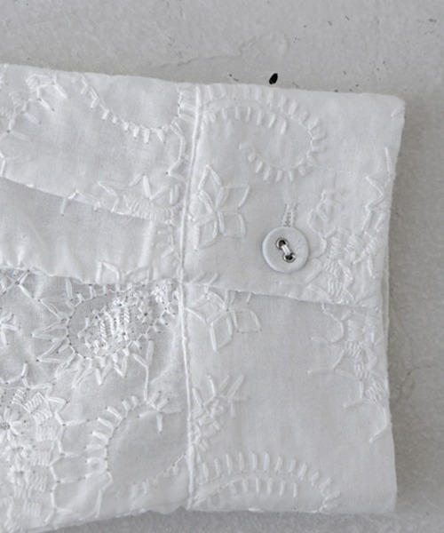 antiqua（アンティカ）の「ペイズリー柄刺繍ブラウス（シャツ/ブラウス・レディース・オフホワイト/ブラック・FREE）」の5枚目の写真