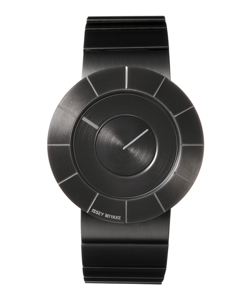 ISSEY MIYAKE(イッセイミヤケ)の「ISSEY MIYAKE WATCH / "TO by TOKUJIN YOSHIOKA" リストウォッチ(アナログ腕時計・メンズ・ブラック・FREE)」の1枚目の写真