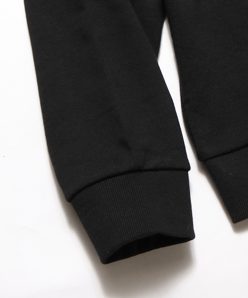 Guess（ゲス）の「GUESS/ゲス L/SLV HOODIES トライアングルロゴパッチ プルオーバーパーカー（パーカー・メンズ・グリーン/ブラック/グレー・M/L/XL）」の16枚目の写真