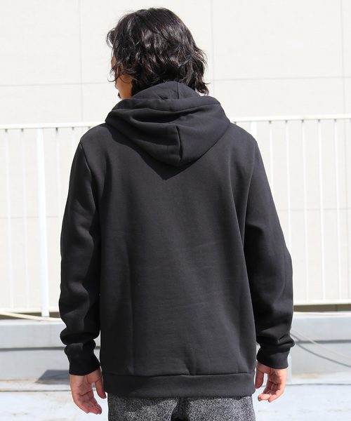 Guess（ゲス）の「GUESS/ゲス L/SLV HOODIES トライアングルロゴパッチ プルオーバーパーカー（パーカー・メンズ・グリーン/ブラック/グレー・M/L/XL）」の20枚目の写真