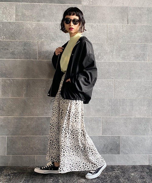 PAGEBOY（ページボーイ）の「ハイネックボリュームニットSS（ニット/セーター・レディース・ベージュ/オフホワイト/ブルー系その他/レモンイエロー/ブラック・FREE）」の10枚目の写真