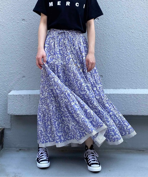 PICCIN（ピッチン）の「【WEB限定】ペイズリーティアードスカート（スカート・レディース・ベージュ/パープル/ピンク・M）」の2枚目の写真