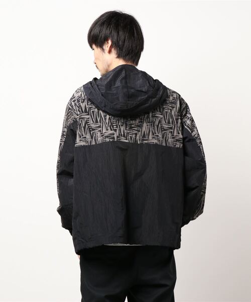 RATTLE TRAP(ラトルトラップ)の「Champion FULL ZIP JACKET C3-R606(ブルゾン・メンズ・ブラック/レッド/ブルー・M/L)」の6枚目の写真