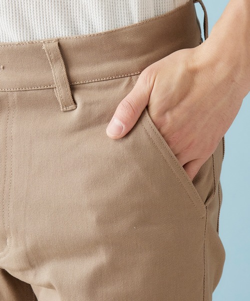 MONO-MART（モノマート）の「カツラギ素材 テーパード アンクルストレッチ チノパンツ（チノパンツ・メンズ・ブラック/ダークブラウン/ベージュ/アイボリー/オリーブ/ネイビー/グレー系その他2/チャコール/ライトベージュ/ブルー系その他/ワイン/グレー系その他・S/M/L/XL）」の21枚目の写真