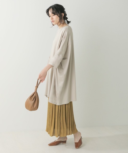 Bou Jeloud(ブージュルード)の「シルケットスムースオーバーチュニック(チュニック・レディース・ブラック/ベージュ/グレー・FREE)」の17枚目の写真