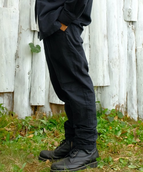 VIRGOwearworks（ヴァルゴウェアワークス）の「Relaxed uniform jogger pants（スラックス・メンズ・チャコールグレー/ブラック/ベージュ・2/4/3）」の13枚目の写真