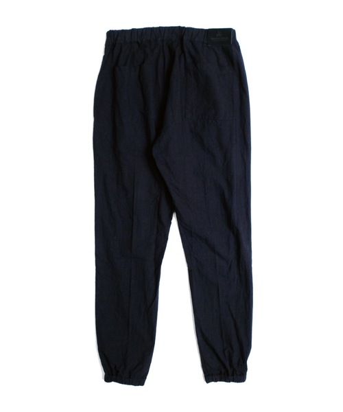 VIRGOwearworks（ヴァルゴウェアワークス）の「Relaxed uniform jogger pants（スラックス・メンズ・チャコールグレー/ブラック/ベージュ・2/4/3）」の9枚目の写真