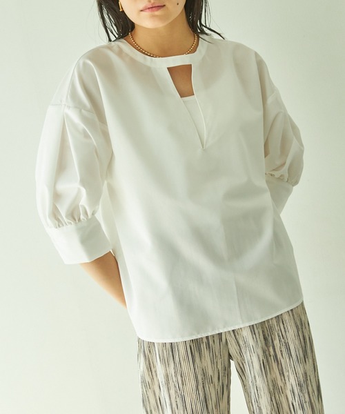 VACANCY（ヴァカンシー）の「2wayハーフスリーブブラウス（シャツ/ブラウス・レディース・ホワイト/ネイビー/グリーン/ブラウン・FREE）」の2枚目の写真