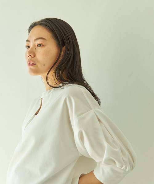 VACANCY（ヴァカンシー）の「2wayハーフスリーブブラウス（シャツ/ブラウス・レディース・ホワイト/ネイビー/グリーン/ブラウン・FREE）」の6枚目の写真