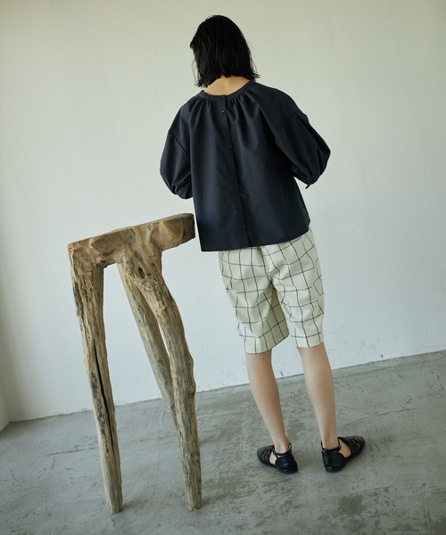 VACANCY（ヴァカンシー）の「2wayハーフスリーブブラウス（シャツ/ブラウス・レディース・ホワイト/ネイビー/グリーン/ブラウン・FREE）」の13枚目の写真