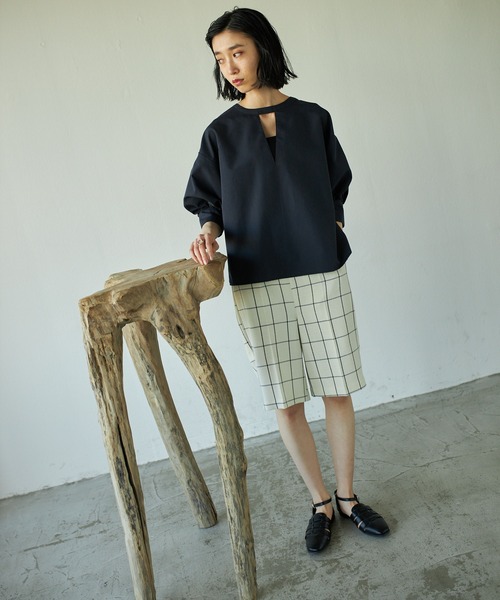 VACANCY（ヴァカンシー）の「2wayハーフスリーブブラウス（シャツ/ブラウス・レディース・ホワイト/ネイビー/グリーン/ブラウン・FREE）」の10枚目の写真