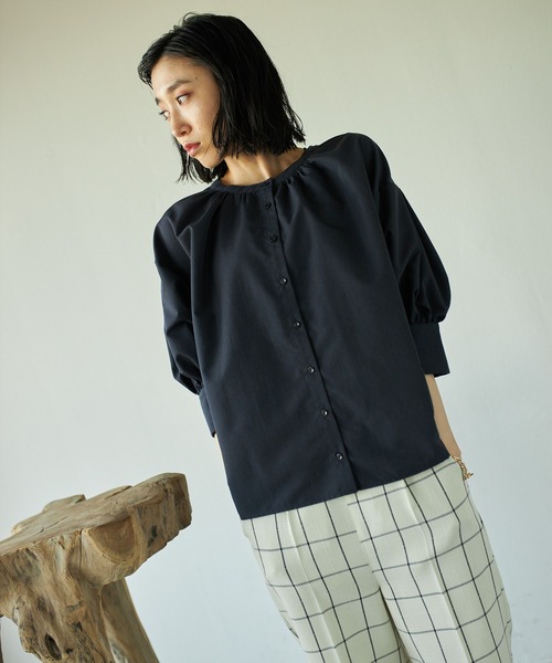 VACANCY（ヴァカンシー）の「2wayハーフスリーブブラウス（シャツ/ブラウス・レディース・ホワイト/ネイビー/グリーン/ブラウン・FREE）」の16枚目の写真