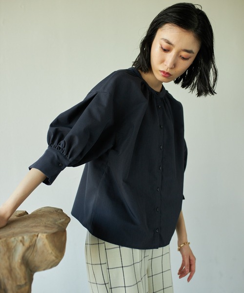 VACANCY（ヴァカンシー）の「2wayハーフスリーブブラウス（シャツ/ブラウス・レディース・ホワイト/ネイビー/グリーン/ブラウン・FREE）」の18枚目の写真