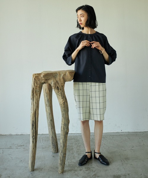 VACANCY（ヴァカンシー）の「2wayハーフスリーブブラウス（シャツ/ブラウス・レディース・ホワイト/ネイビー/グリーン/ブラウン・FREE）」の19枚目の写真