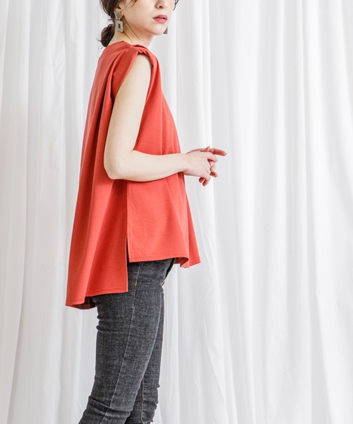 Emma Taylor（エマテイラー）の「パワーショルダートップス（Tシャツ/カットソー・レディース・ブラック/オフホワイト/オレンジ/モカ/ラベンダー・FREE）」の7枚目の写真