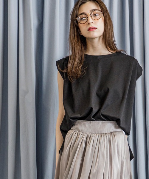 Emma Taylor（エマテイラー）の「パワーショルダートップス（Tシャツ/カットソー・レディース・ブラック/オフホワイト/オレンジ/モカ/ラベンダー・FREE）」の17枚目の写真