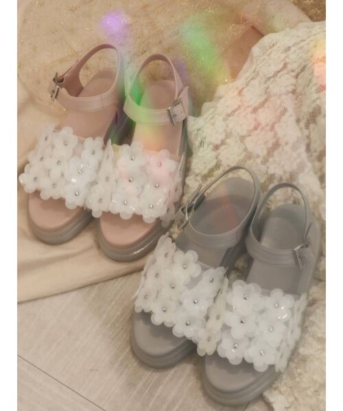 merry jenny（メリージェニー）の「おはないっぱいサンダル（サンダル・レディース・ライトブルー/ピンク/アイボリー・MEDIUM/LARGE）」の4枚目の写真