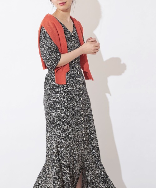 natural couture（ナチュラルクチュール）の「レトロ小花柄パフワンピース（ワンピース・レディース・ブラック/ピンク/グリーン・FREE）」の6枚目の写真