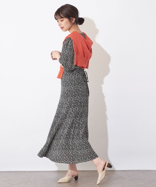 natural couture（ナチュラルクチュール）の「レトロ小花柄パフワンピース（ワンピース・レディース・ブラック/ピンク/グリーン・FREE）」の5枚目の写真