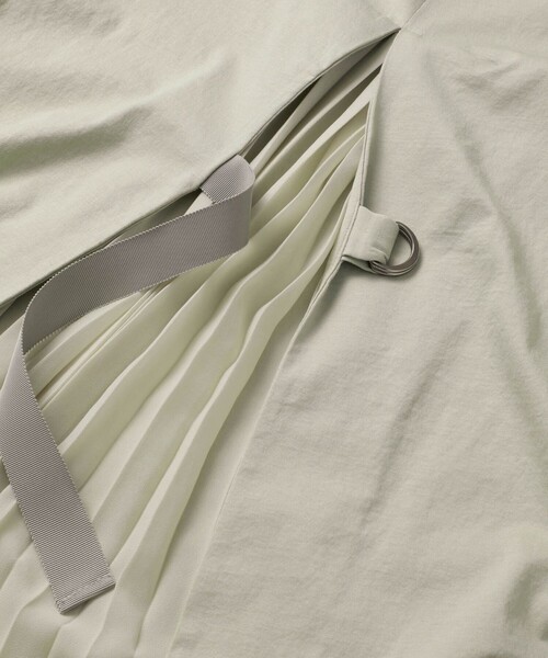 LOVELESS（ラブレス）の「プリーツコンビカットソー（Tシャツ/カットソー・レディース・オフホワイト/ブラック/ライトグリーン・36）」の17枚目の写真