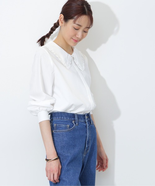 NATURAL BEAUTY BASIC（ナチュラルビューティーベーシック）の「フリルカラーブラウス（シャツ/ブラウス・レディース・ブラック/オフホワイト・MEDIUM/SMALL）」の2枚目の写真