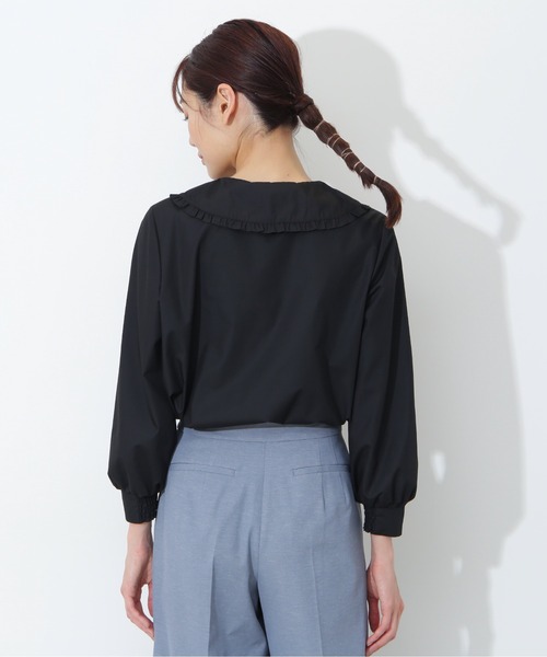 NATURAL BEAUTY BASIC（ナチュラルビューティーベーシック）の「フリルカラーブラウス（シャツ/ブラウス・レディース・ブラック/オフホワイト・MEDIUM/SMALL）」の19枚目の写真