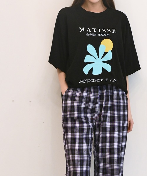 me+em select（ミームセレクト）の「MATISSE art Tシャツ（Tシャツ/カットソー・レディース・ブラック/ブルー/アイボリー/クリーム・FREE）」の20枚目の写真