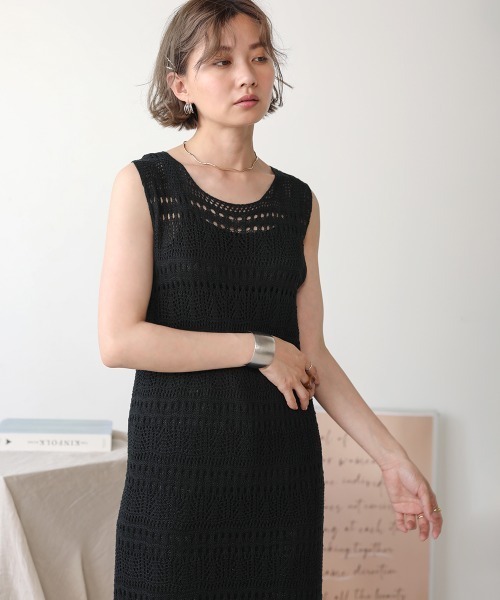 Bab（バブ）の「【WEB限定】クロシェニットロングワンピース（ワンピース・レディース・ブラック/ベージュ・FREE）」の5枚目の写真