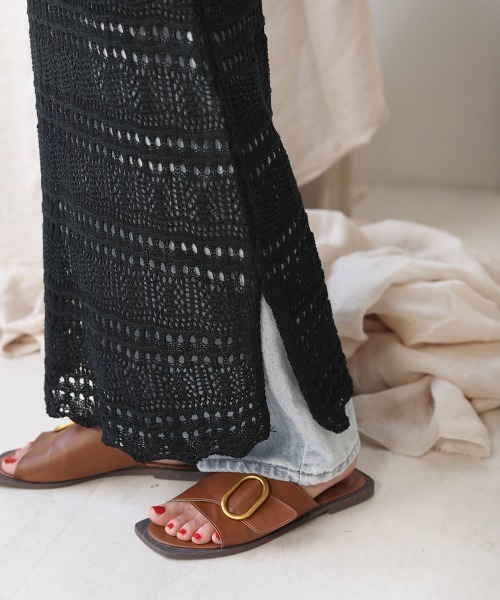 Bab（バブ）の「【WEB限定】クロシェニットロングワンピース（ワンピース・レディース・ブラック/ベージュ・FREE）」の8枚目の写真